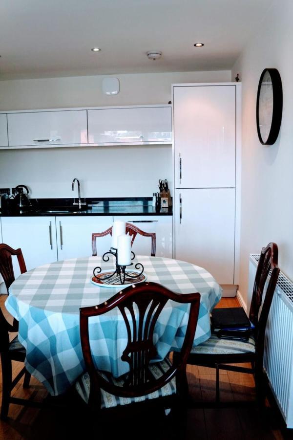 Modern Apartment In 에든버러 외부 사진